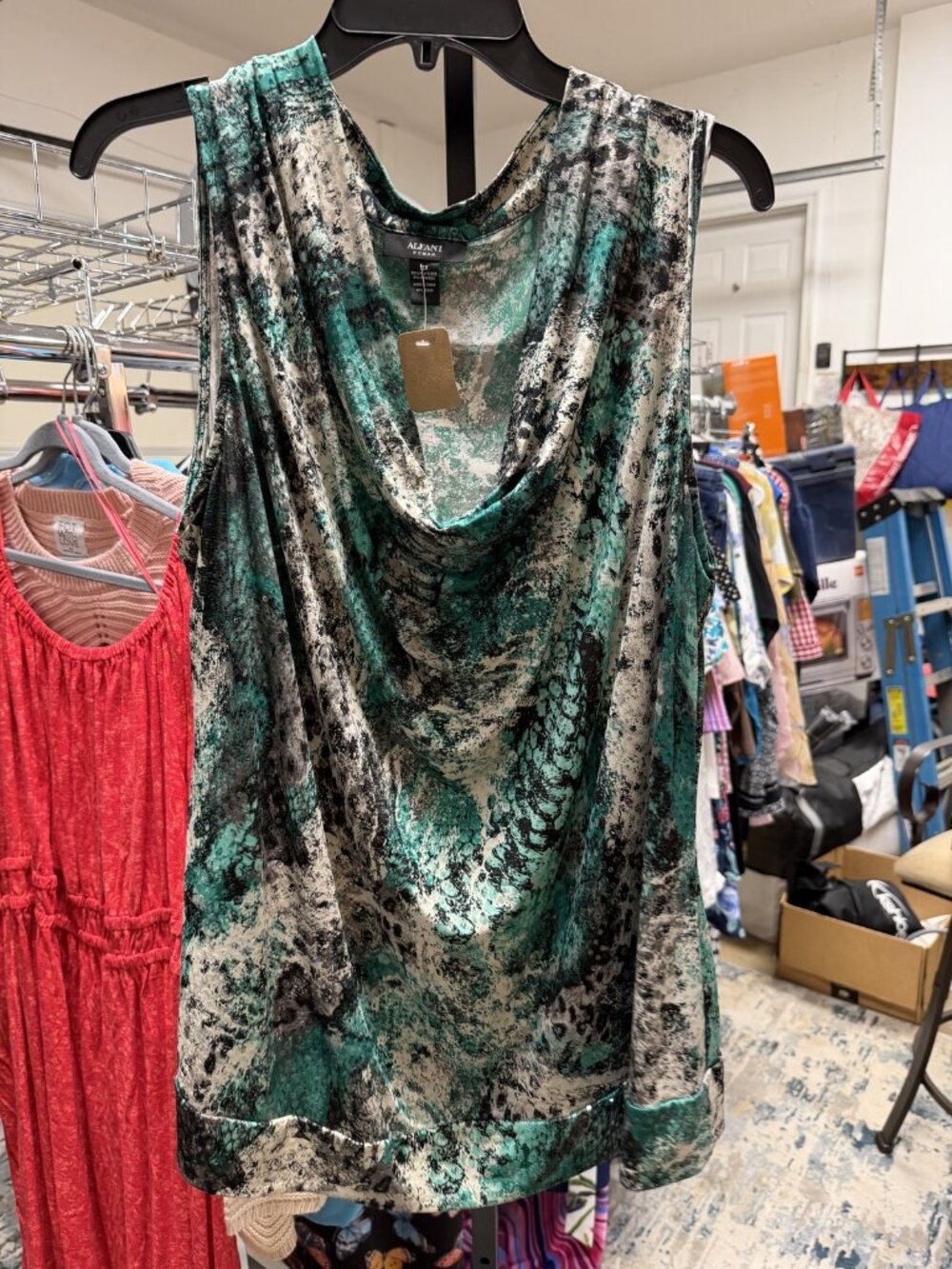 Alfani Size 2X Abstract Print Sleeveless Cowl Neck Tank Top